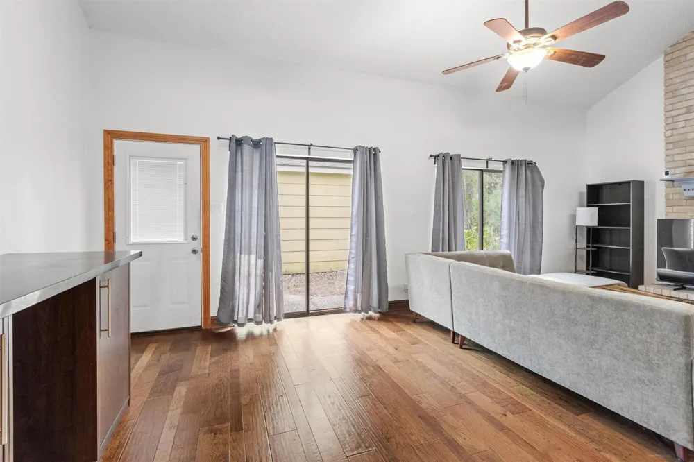 24648 Pools Creek Drive Huntsville, TX 77320