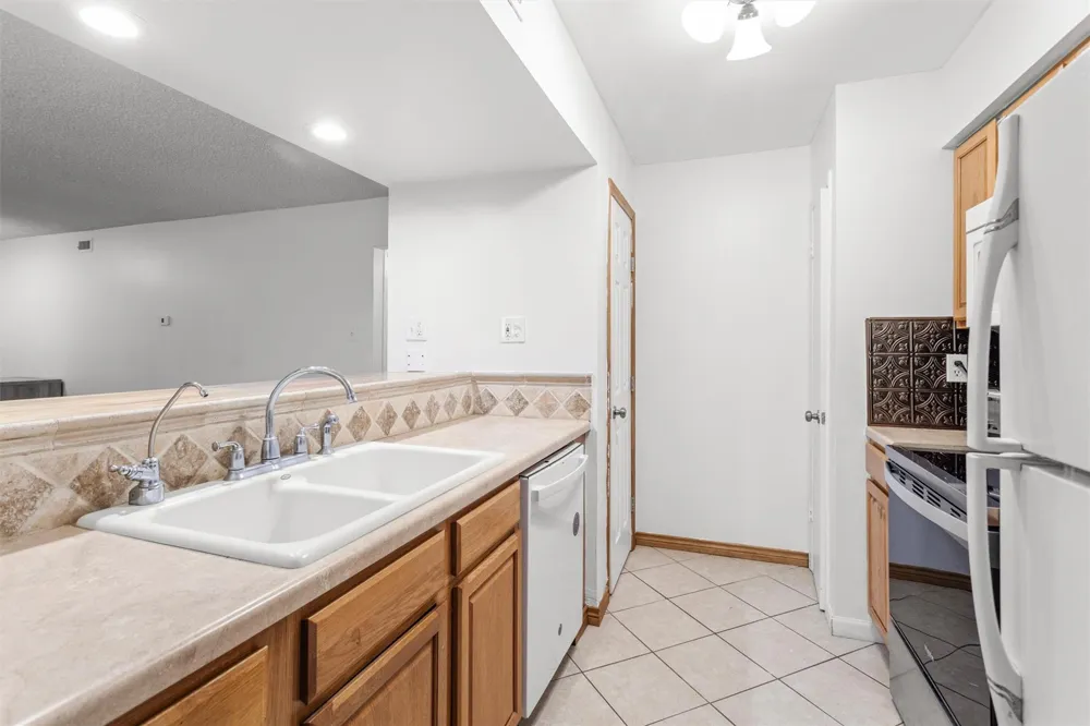 24648 Pools Creek Drive Huntsville, TX 77320