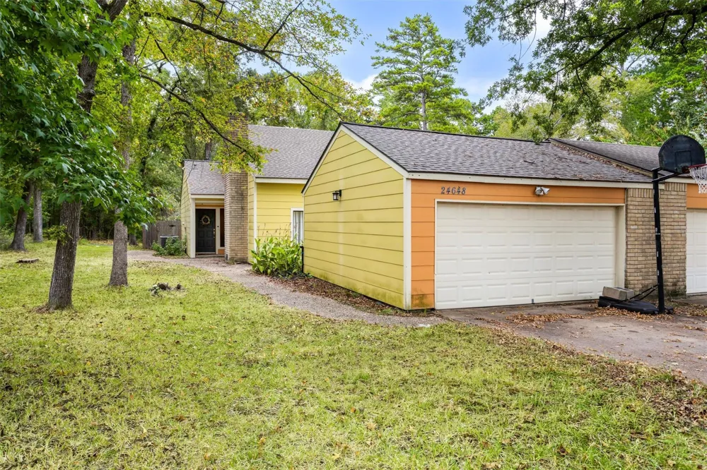 24648 Pools Creek Drive Huntsville, TX 77320