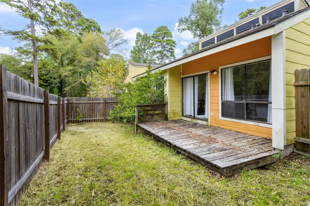 24648 Pools Creek Drive Huntsville, TX 77320