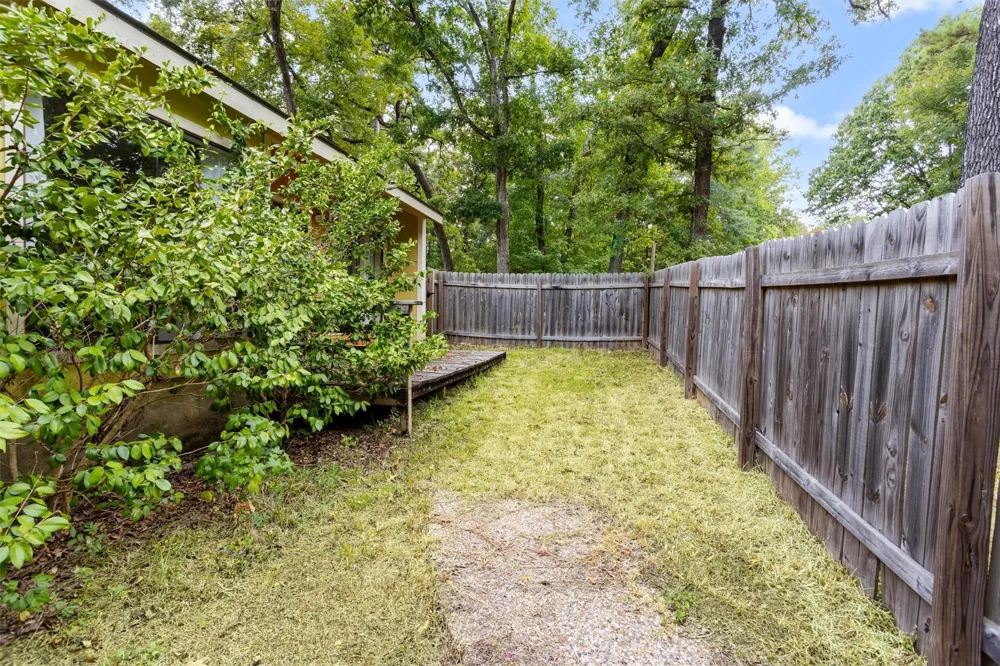 24648 Pools Creek Drive Huntsville, TX 77320