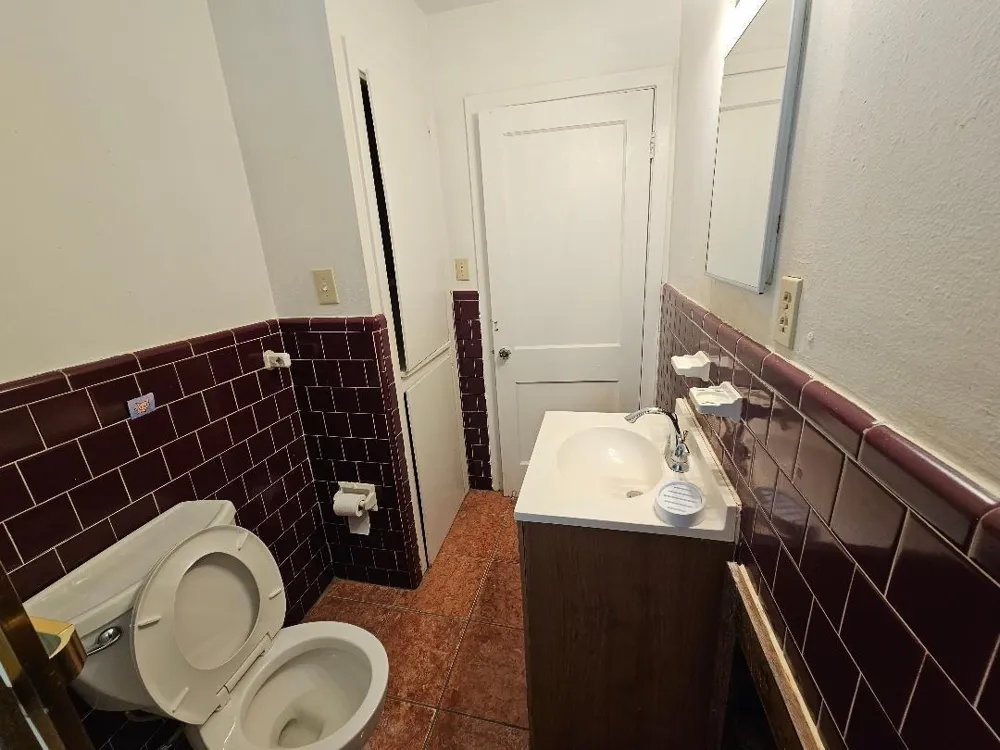 1013 W Snyder Street Alvin, TX 77511