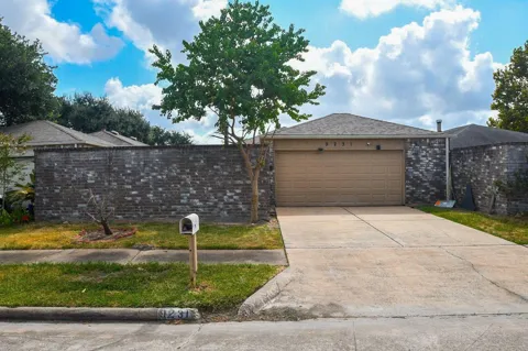 9231 Homeland Drive