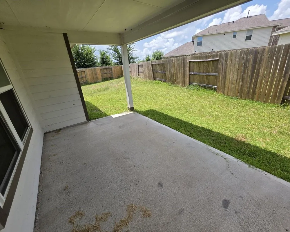 9222 Melmack Drive Rosharon, TX 77583