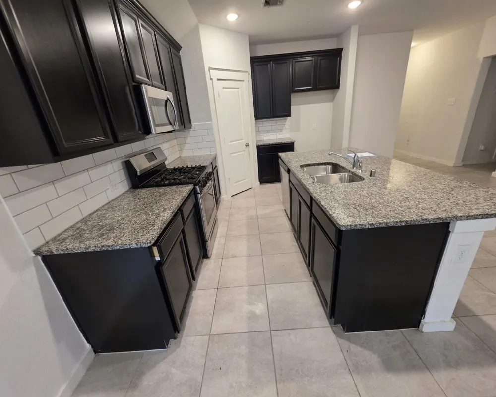9222 Melmack Drive Rosharon, TX 77583