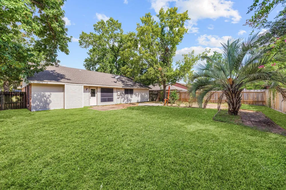 19722 Bellaw Woods Drive Humble, TX 77338