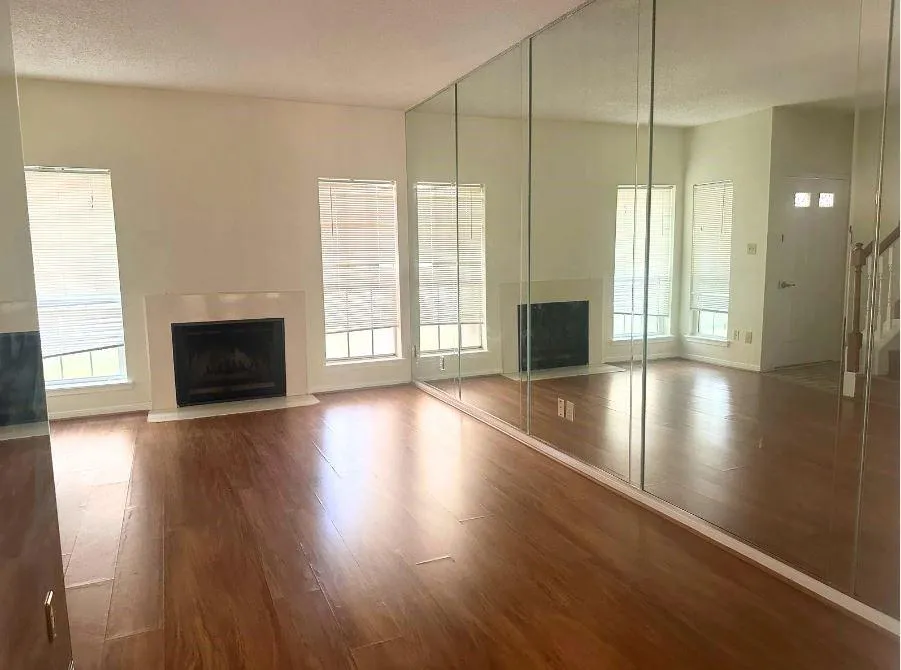 7575 Cambridge Street #1902 Houston, TX 77054