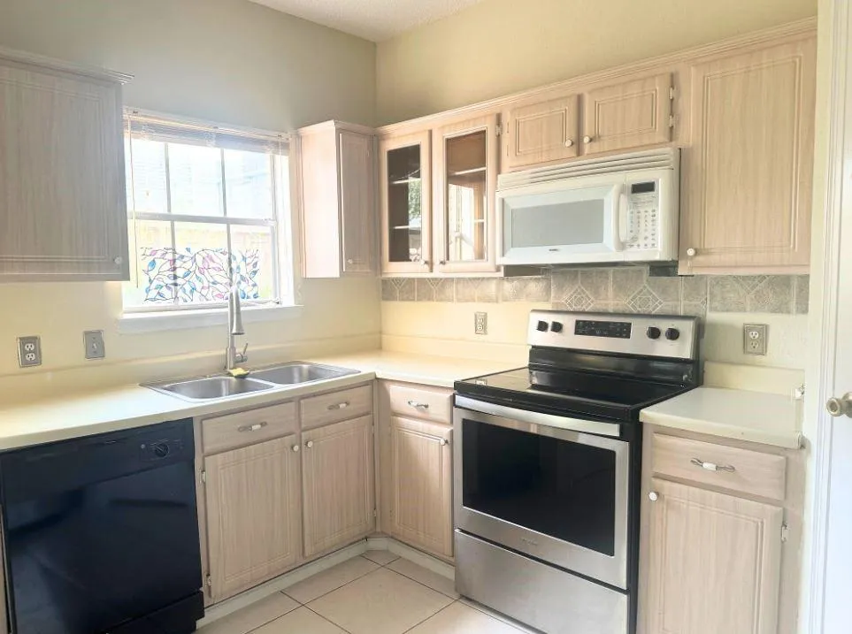 7575 Cambridge Street #1902 Houston, TX 77054
