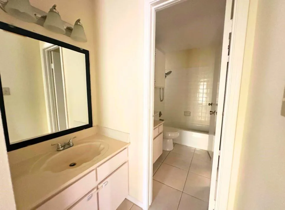 7575 Cambridge Street #1902 Houston, TX 77054