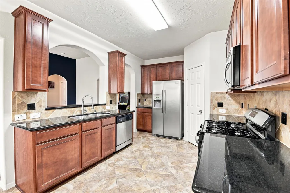 4601 Meadow Way Drive Deer Park, TX 77536
