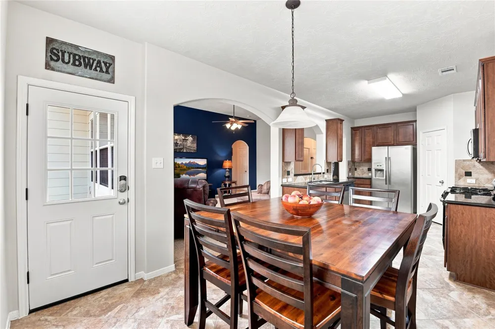4601 Meadow Way Drive Deer Park, TX 77536
