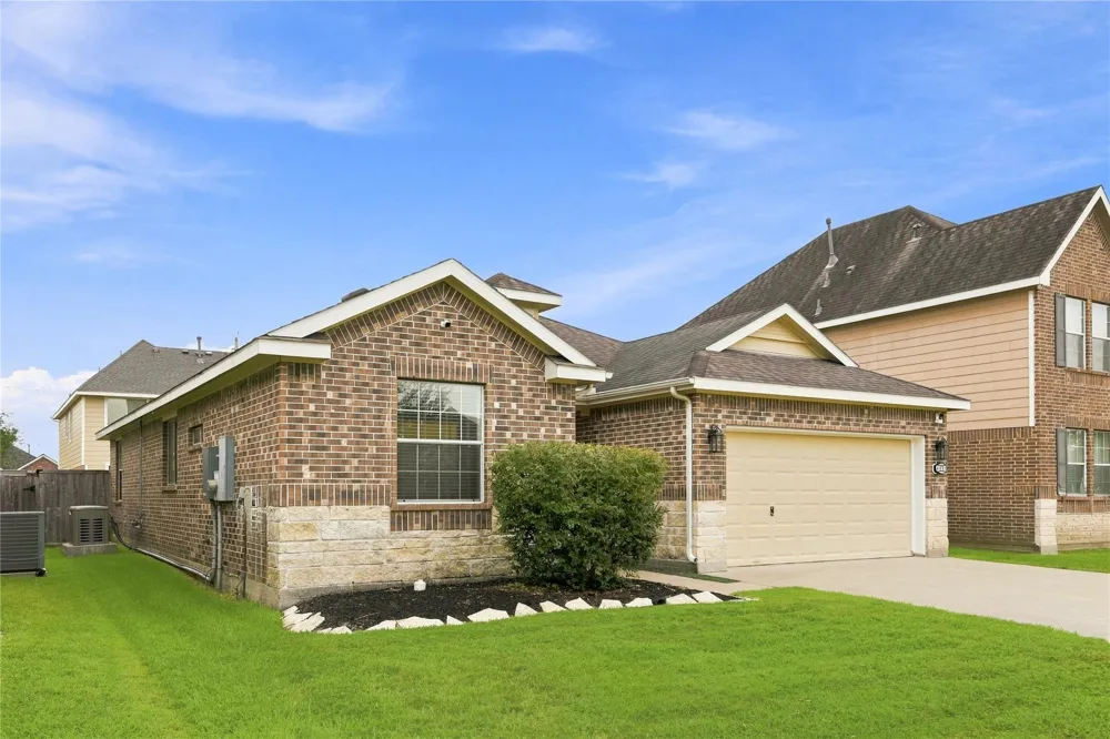 4601 Meadow Way Drive Deer Park, TX 77536