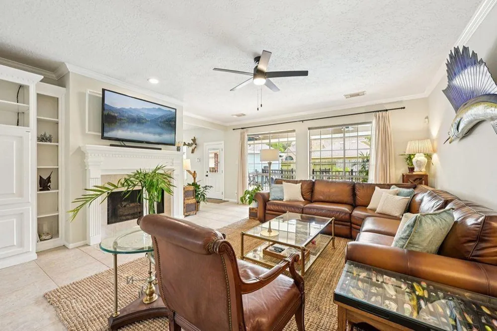 2202 Castle Bay Drive League City, TX 77573