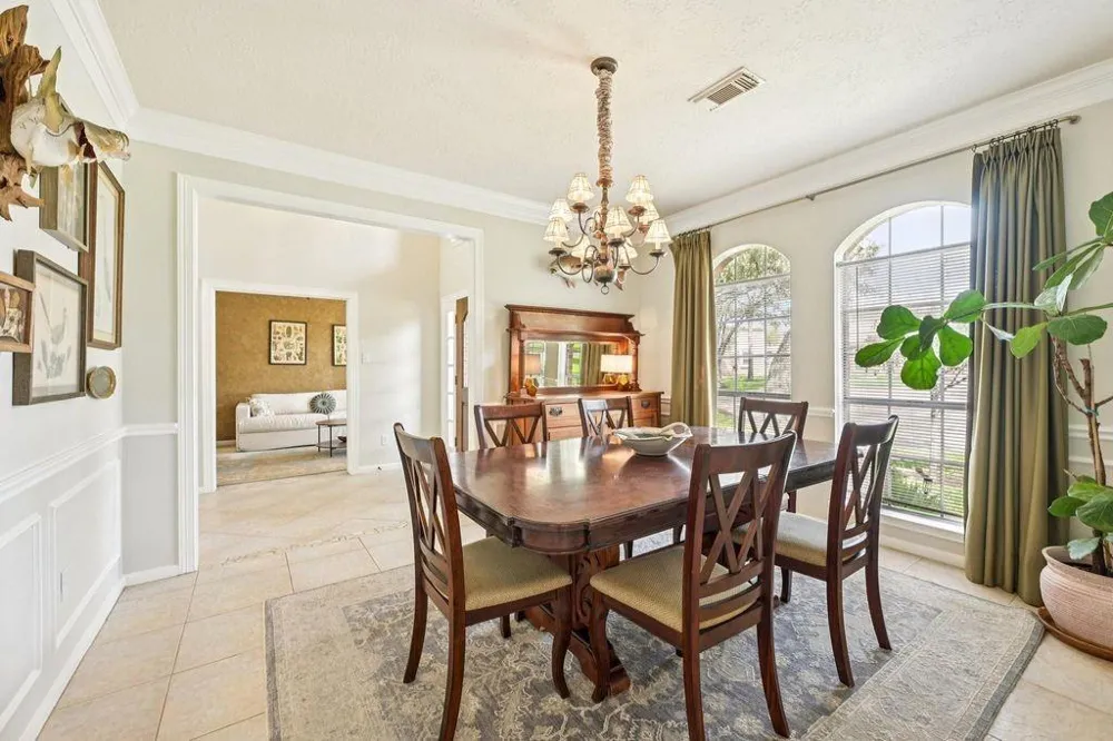 2202 Castle Bay Drive League City, TX 77573