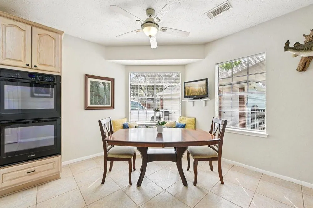 2202 Castle Bay Drive League City, TX 77573