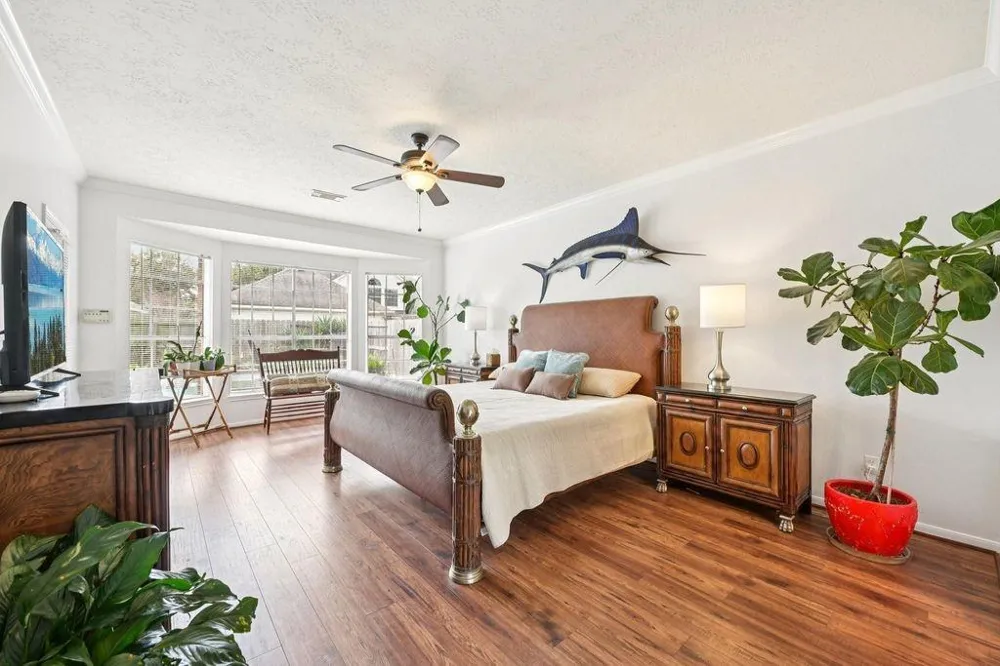 2202 Castle Bay Drive League City, TX 77573