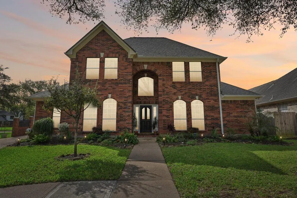 2202 Castle Bay Drive League City, TX 77573