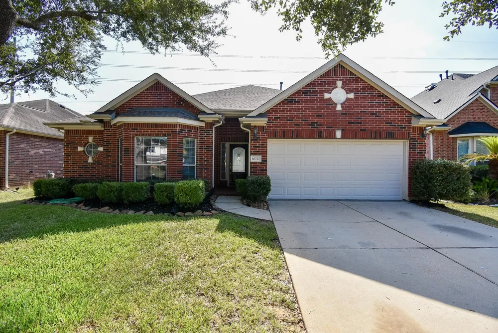 10727 Gilford Crest Drive Spring, TX 77379