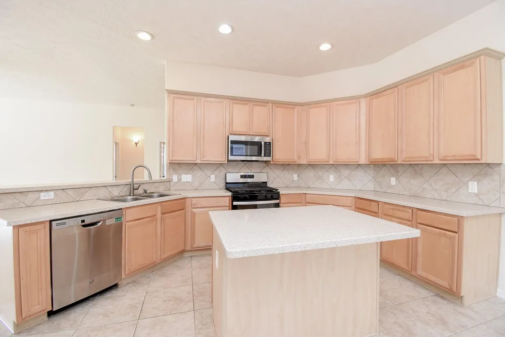 10727 Gilford Crest Drive Spring, TX 77379