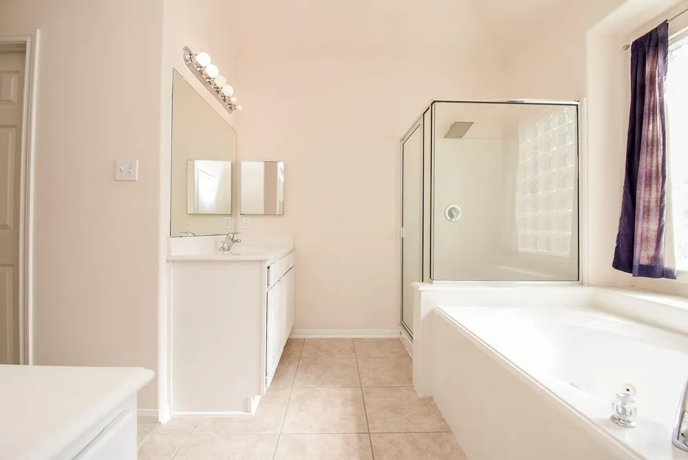 10727 Gilford Crest Drive Spring, TX 77379