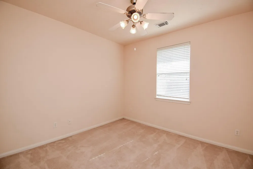 10727 Gilford Crest Drive Spring, TX 77379