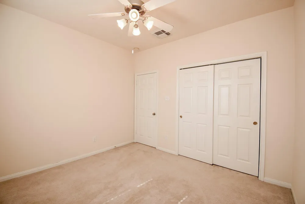 10727 Gilford Crest Drive Spring, TX 77379