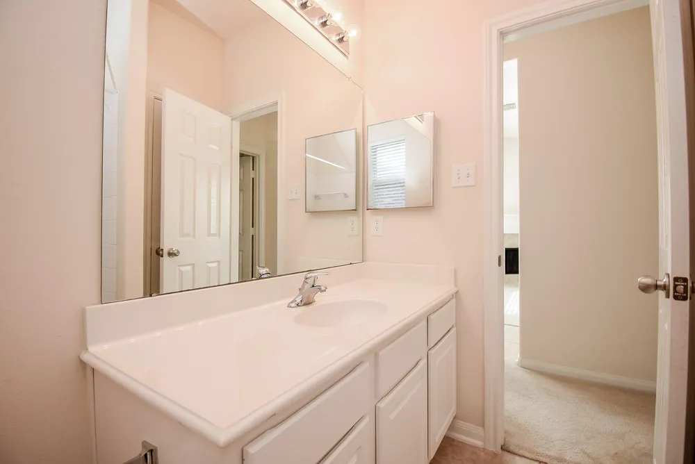 10727 Gilford Crest Drive Spring, TX 77379