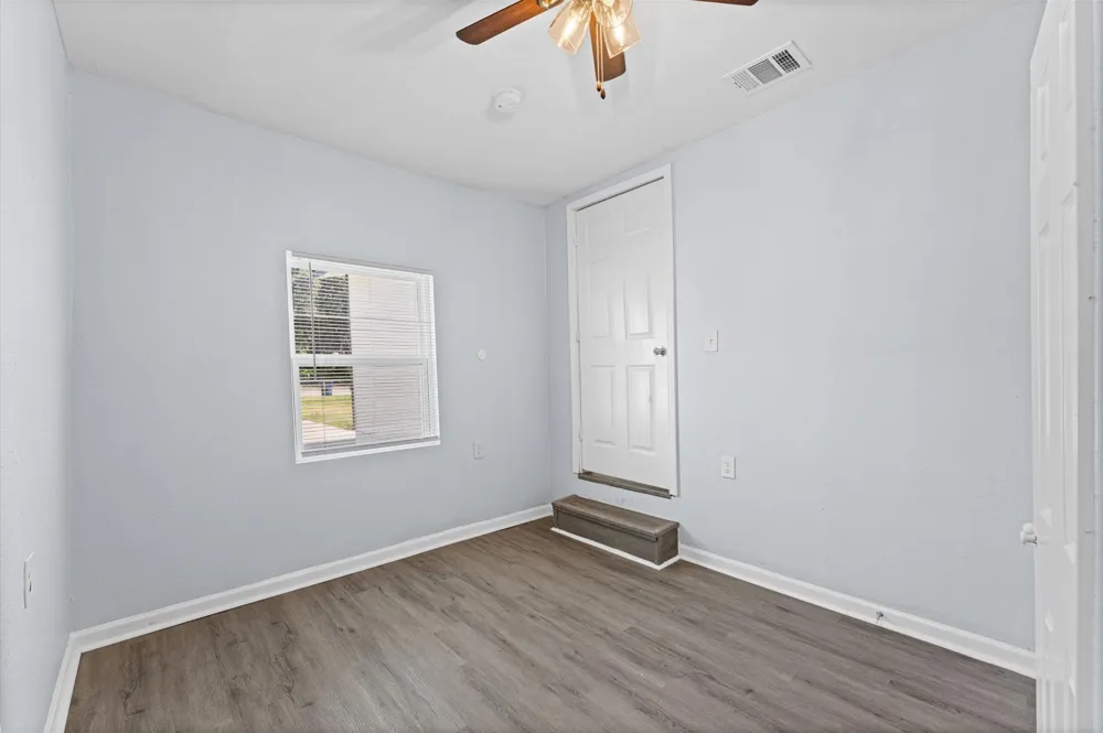 509 17th Avenue Texas City, TX 77590