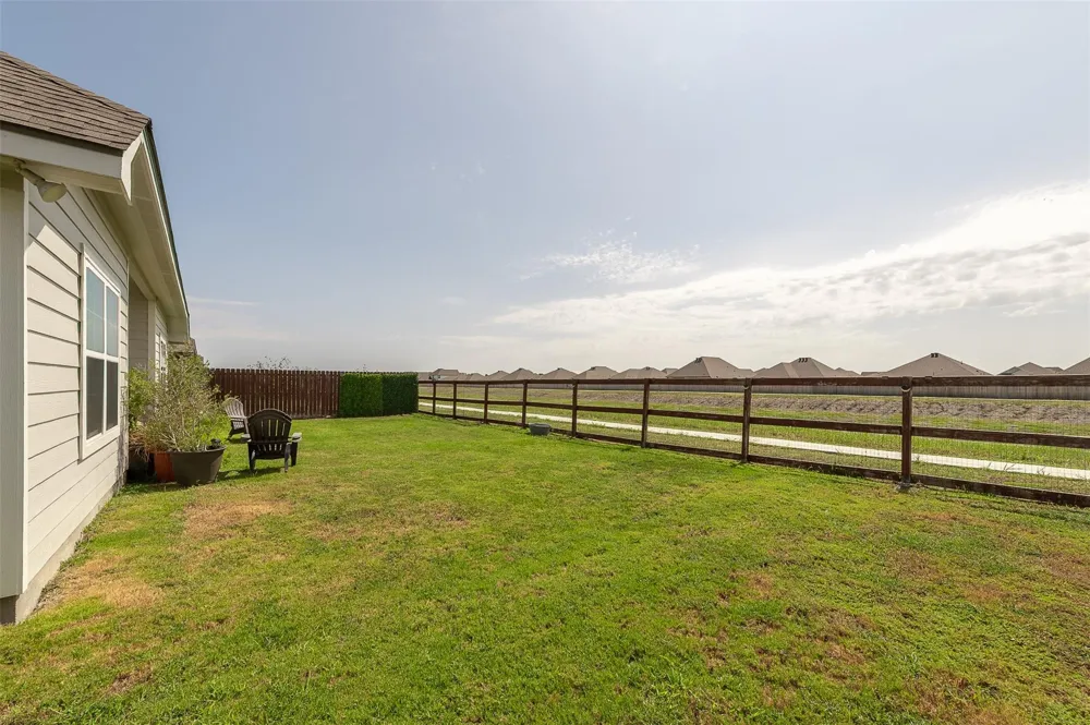 280 Brazos Bend Snook, TX 77879