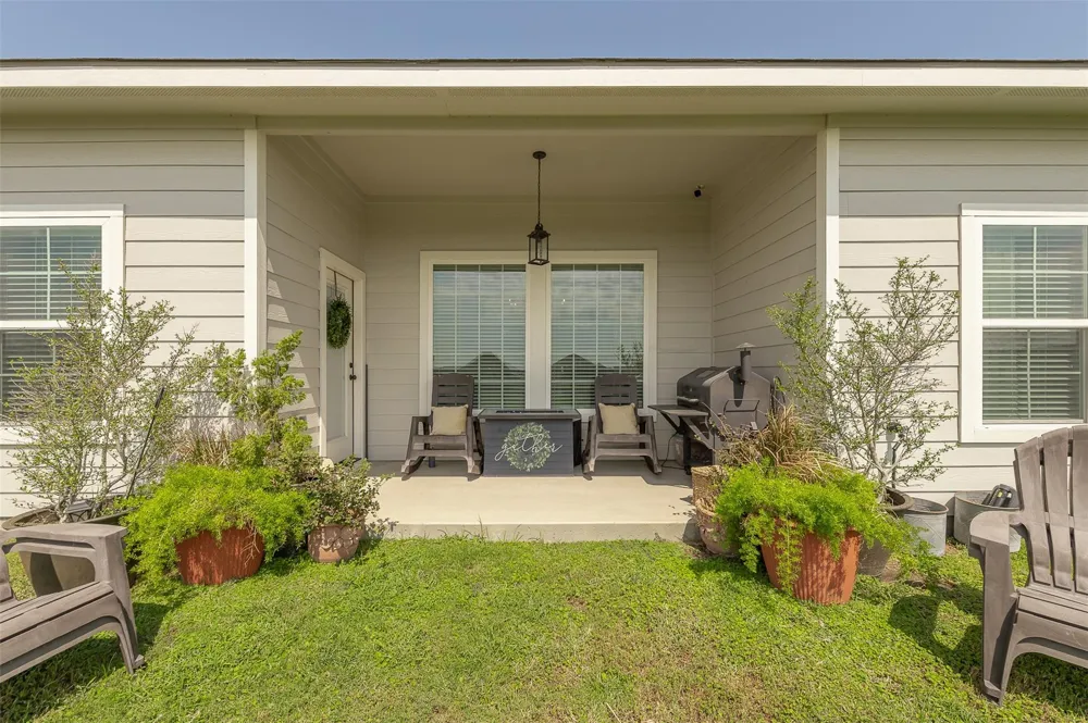 280 Brazos Bend Snook, TX 77879