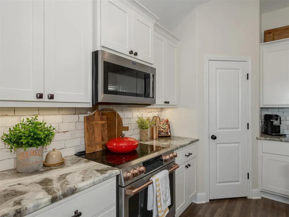 280 Brazos Bend Snook, TX 77879