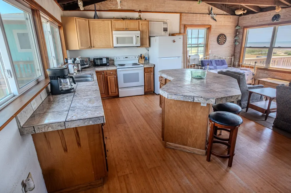 2037 County Road 230 Sargent, TX 77414