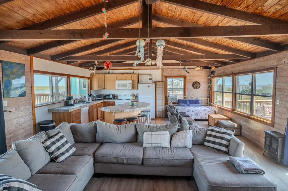 2037 County Road 230 Sargent, TX 77414