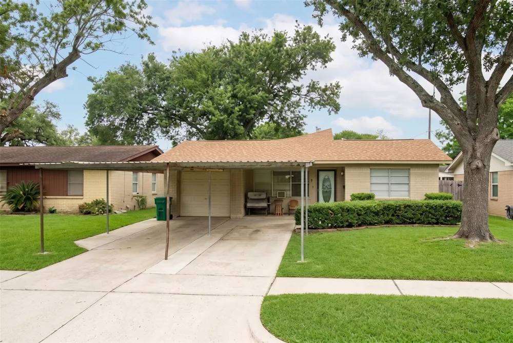 3311 Longwood Drive Pasadena, TX 77503