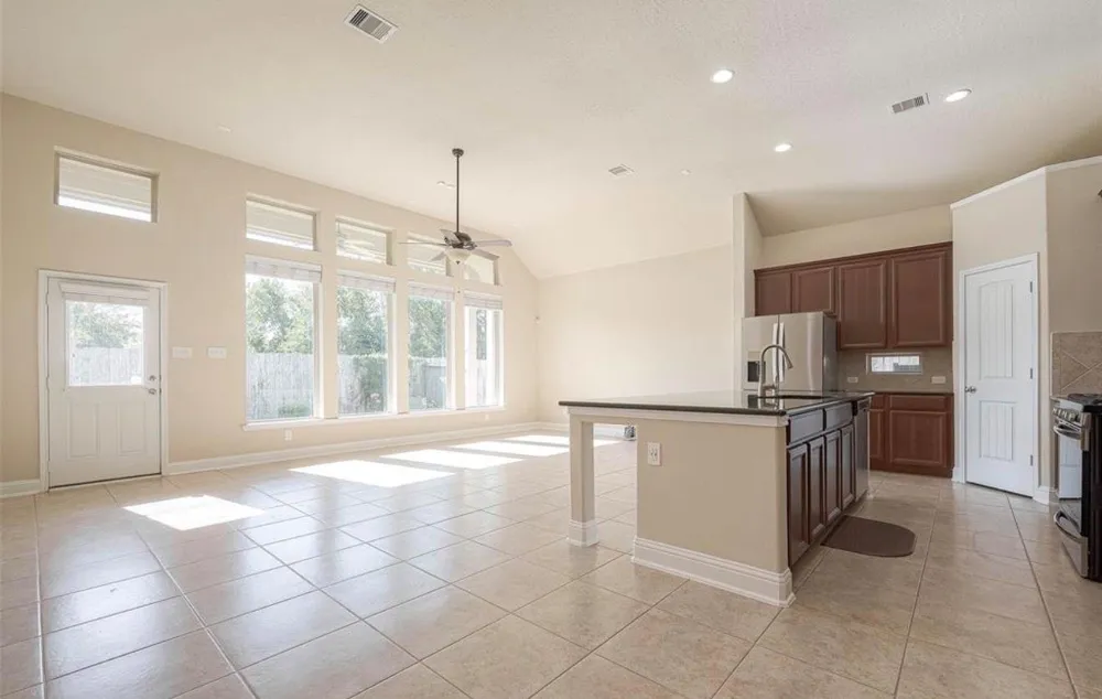 4834 Palomar League City, TX 77573