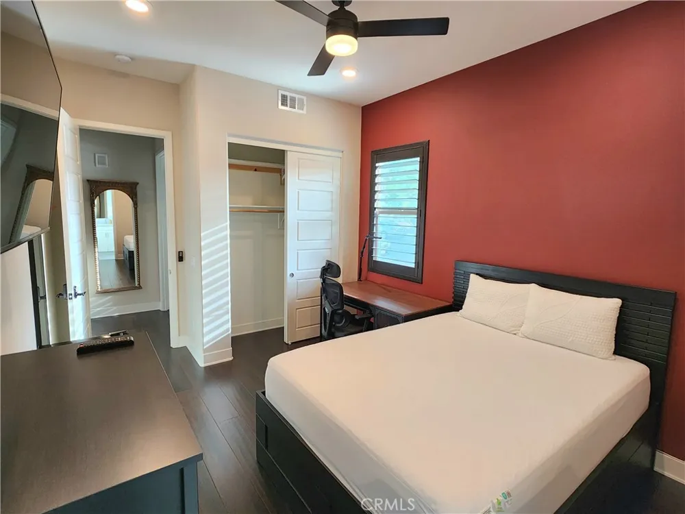 107 Stellar #BR4 Irvine, CA 92618