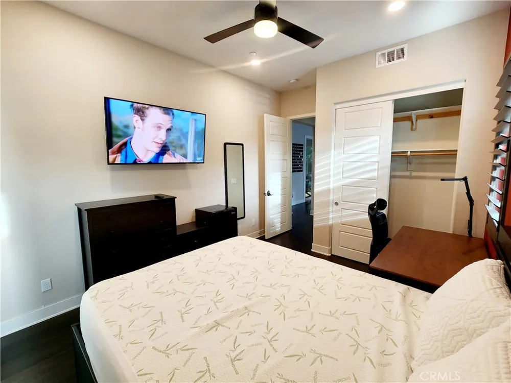 107 Stellar #BR4 Irvine, CA 92618