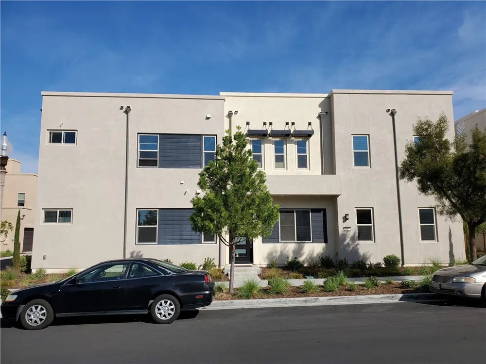 107 Stellar #BR4 Irvine, CA 92618