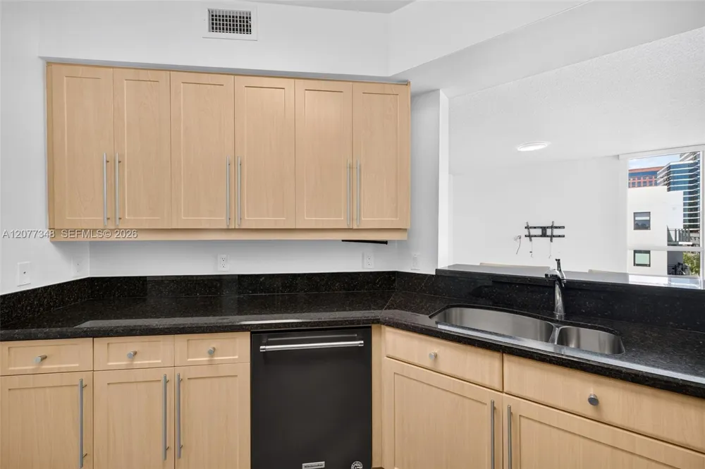 111 SE 8th Ave #705 Fort Lauderdale, FL 33301