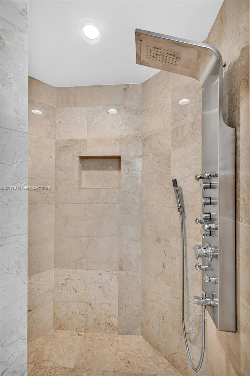 111 SE 8th Ave #705 Fort Lauderdale, FL 33301