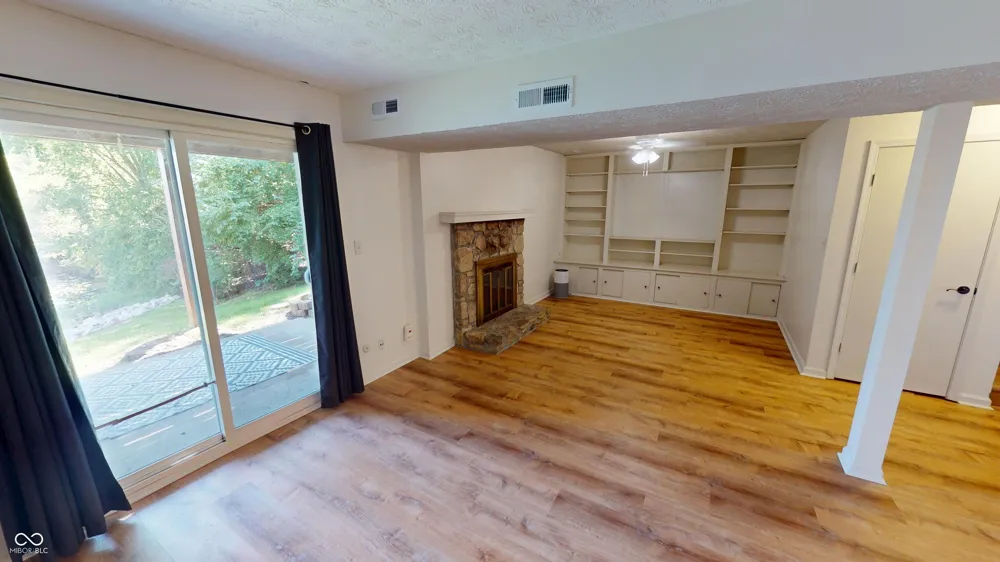 2739 Lakeshire Lane #14C Indianapolis, IN 46268