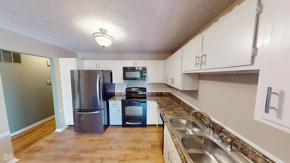 2739 Lakeshire Lane #14C Indianapolis, IN 46268