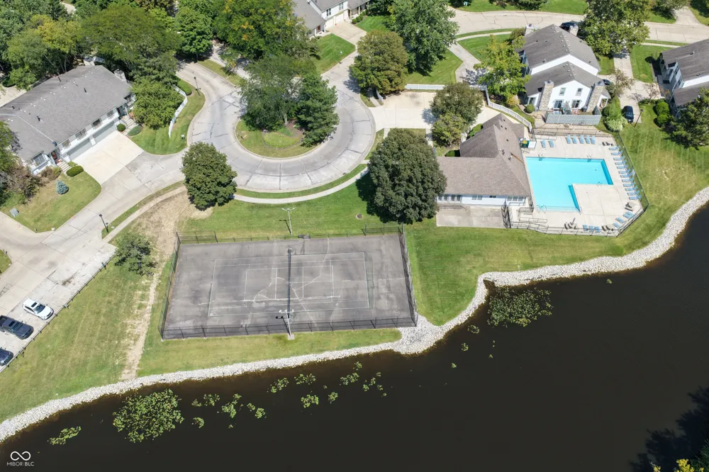 2739 Lakeshire Lane #14C Indianapolis, IN 46268