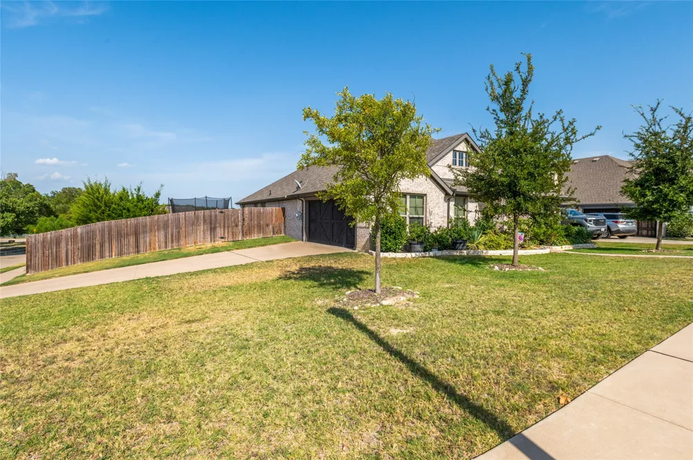 4601 Massey Meadows Way Midlothian, TX 76065