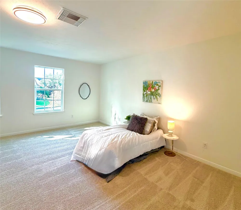 2111 Walnut Creek Drive League City, TX 77573