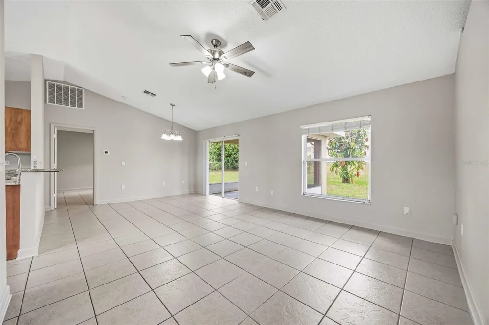 931 OXFORD WAY Lake Wales, FL 33853