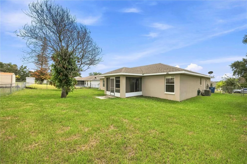 931 OXFORD WAY Lake Wales, FL 33853