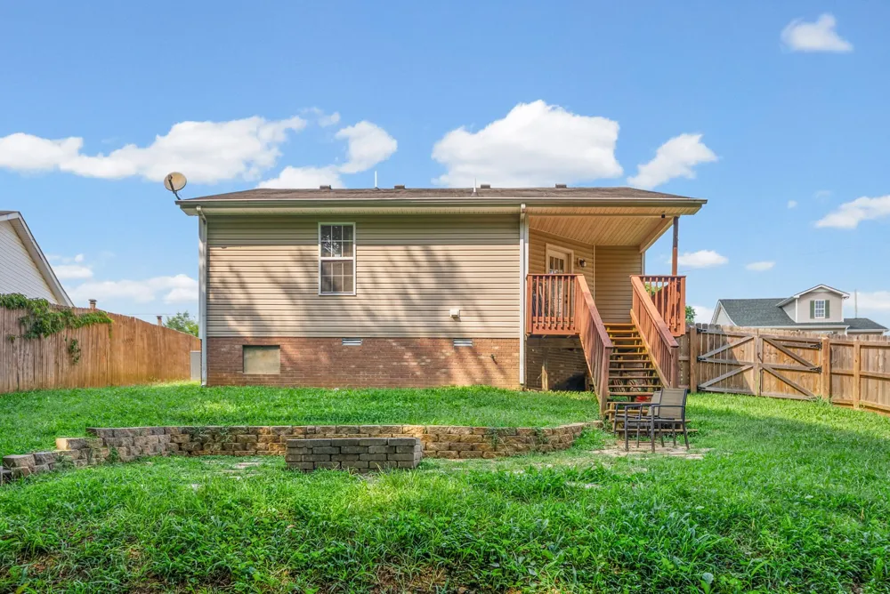 260 Audrea Ln Clarksville, TN 37042