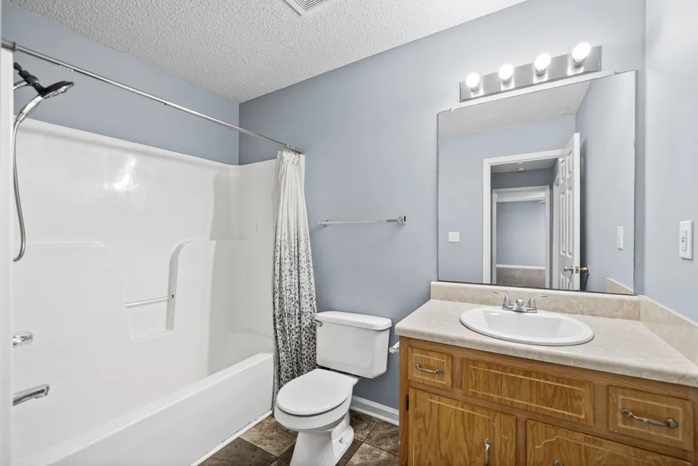 260 Audrea Ln Clarksville, TN 37042