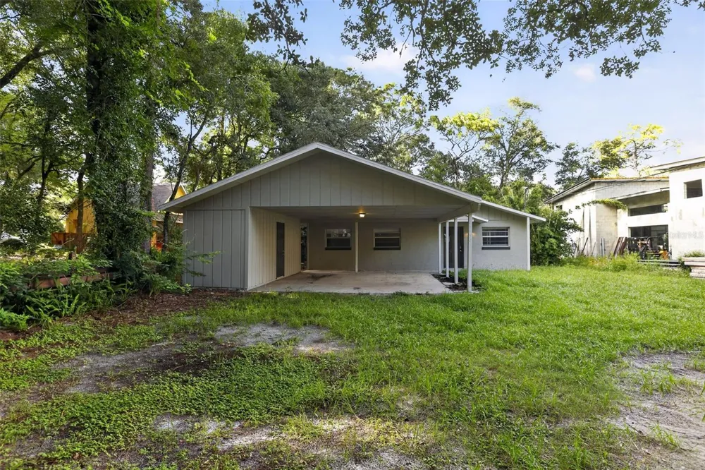 26430 SLEEPY HOLLOW STREET Mount Plymouth, FL 32776